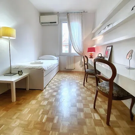 Ur-nest D'azeglio B Apartment *